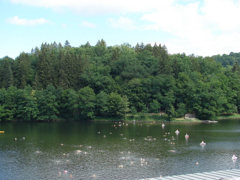 Szováta, Medve-tó, a heliotermikus, sós tó