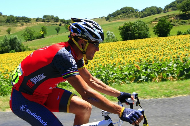 6df97d8c11e18275ac1915315a6e5905-getty-cycling-fra-tdf-2010-arms