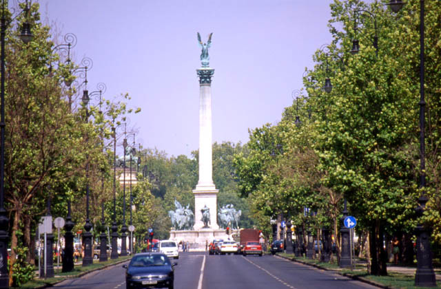 andrassy-ut-budapest