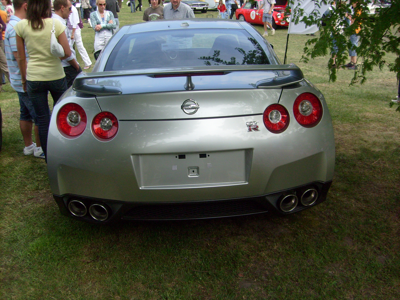 Nissan GT-R