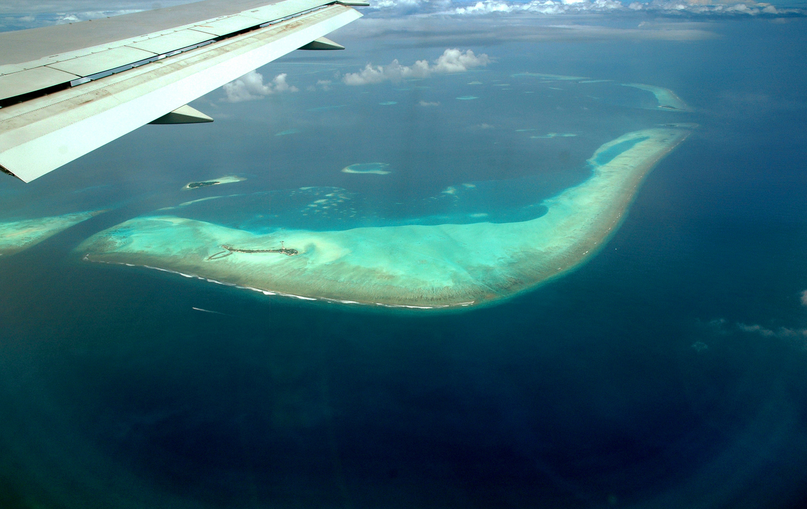 atoll-plane-2