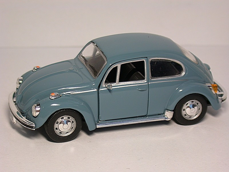 VW. BEETLE 1303 H.WELL 1 43