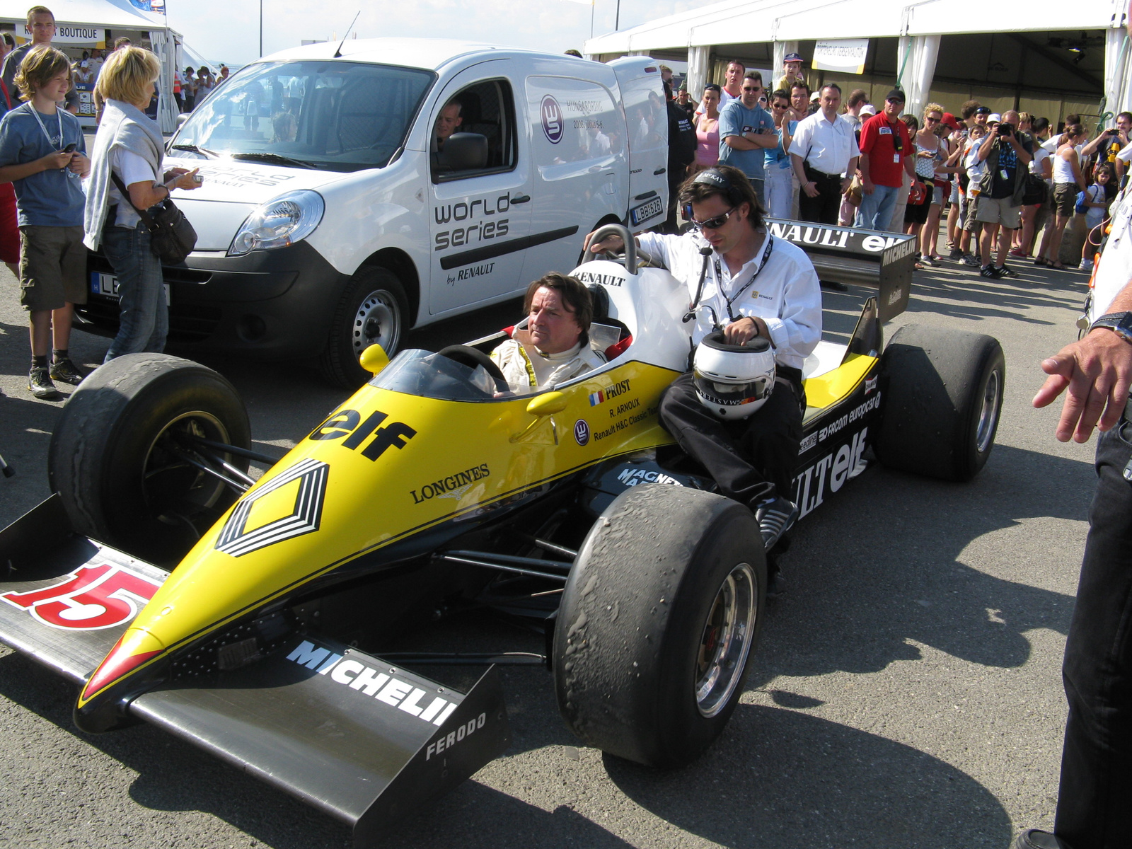René Arnoux Prost 1983-as autójában