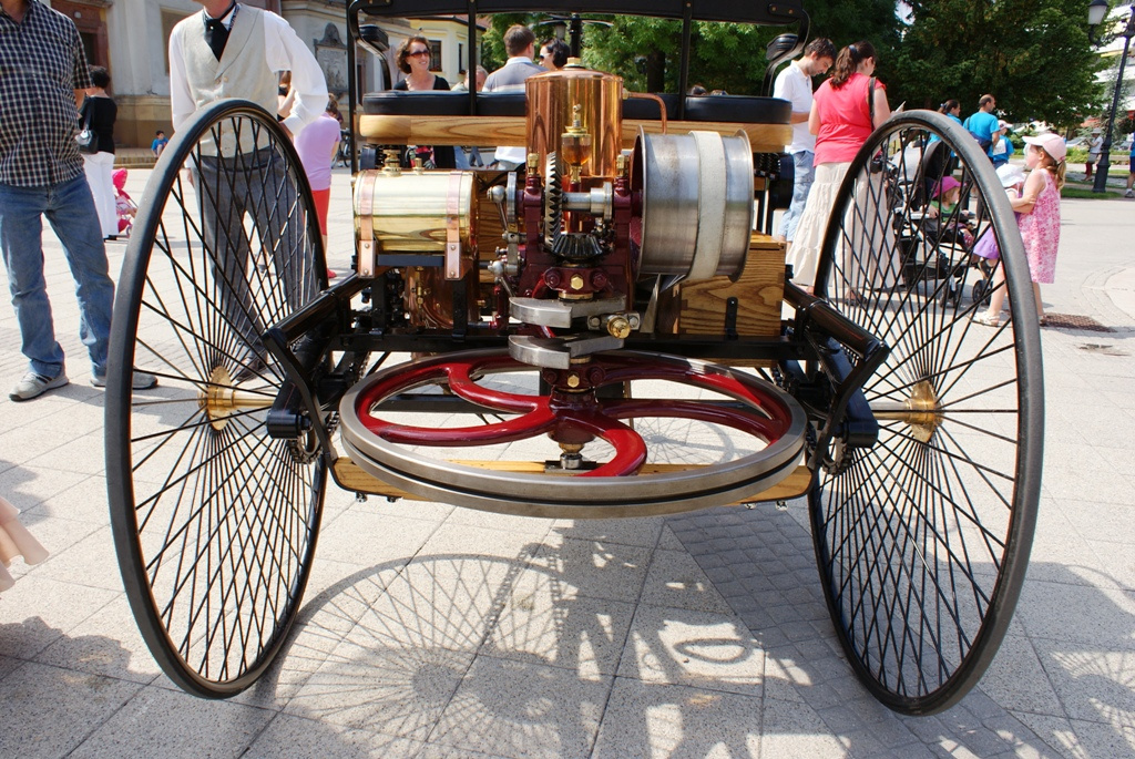 Az első szabadalmaztatott személygépkocsi motorja