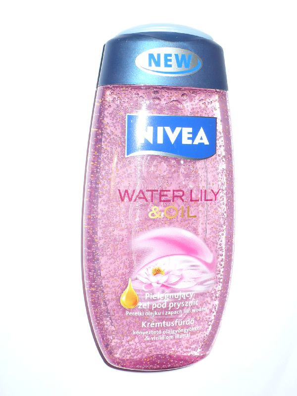 Tusfürdő Nivea vizililiomn és olaj P1030811