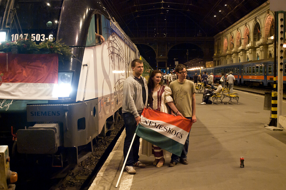 Csíksomlyó Expressz Bp. Keleti 2011.06.13.