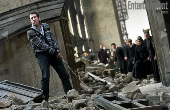 harry-potter-deathly-hallows-part-2-matthew-lewis-01