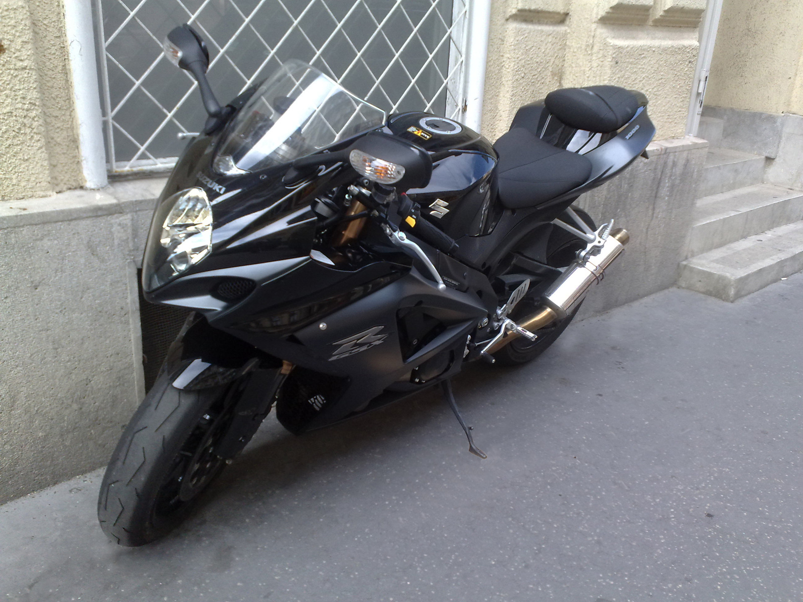 GSX-R 1000 K8 (2)