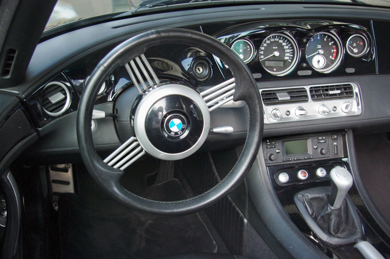 BMW Z8 (2)