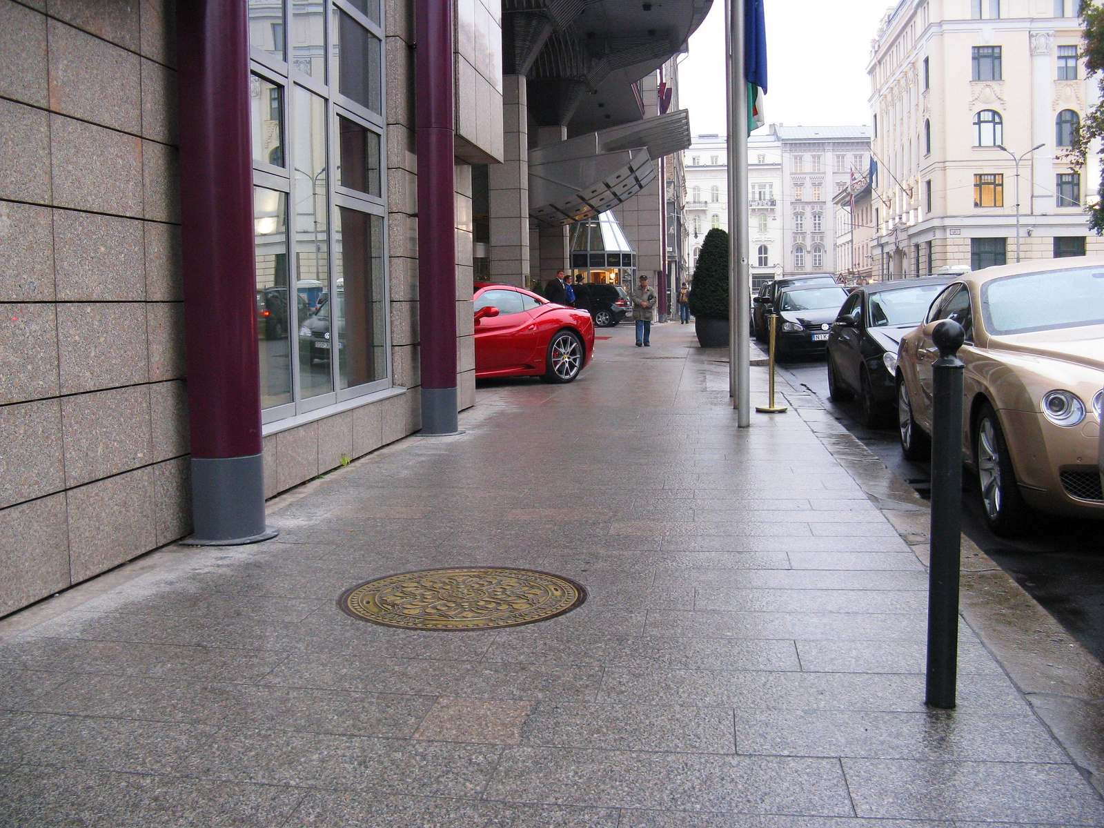 Ferrari California Bentley Continental GT Speed