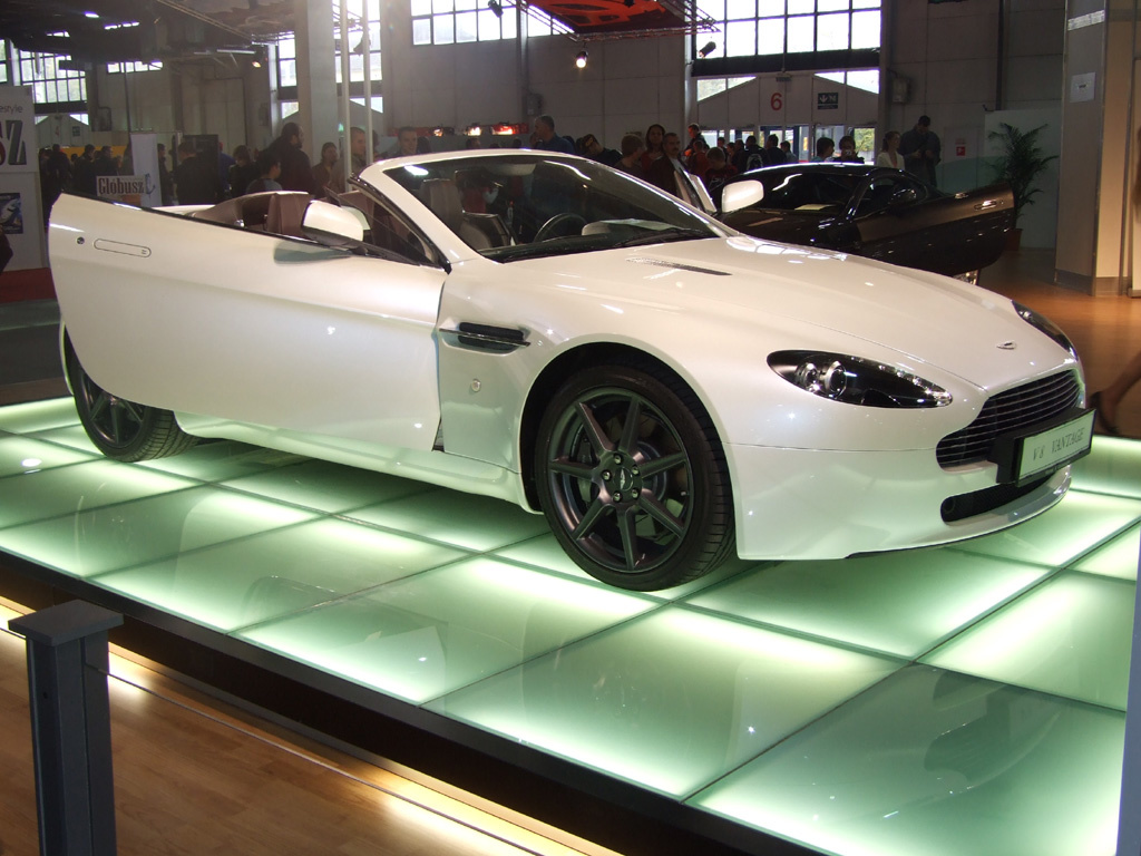 Aston Martin v8 Vantage