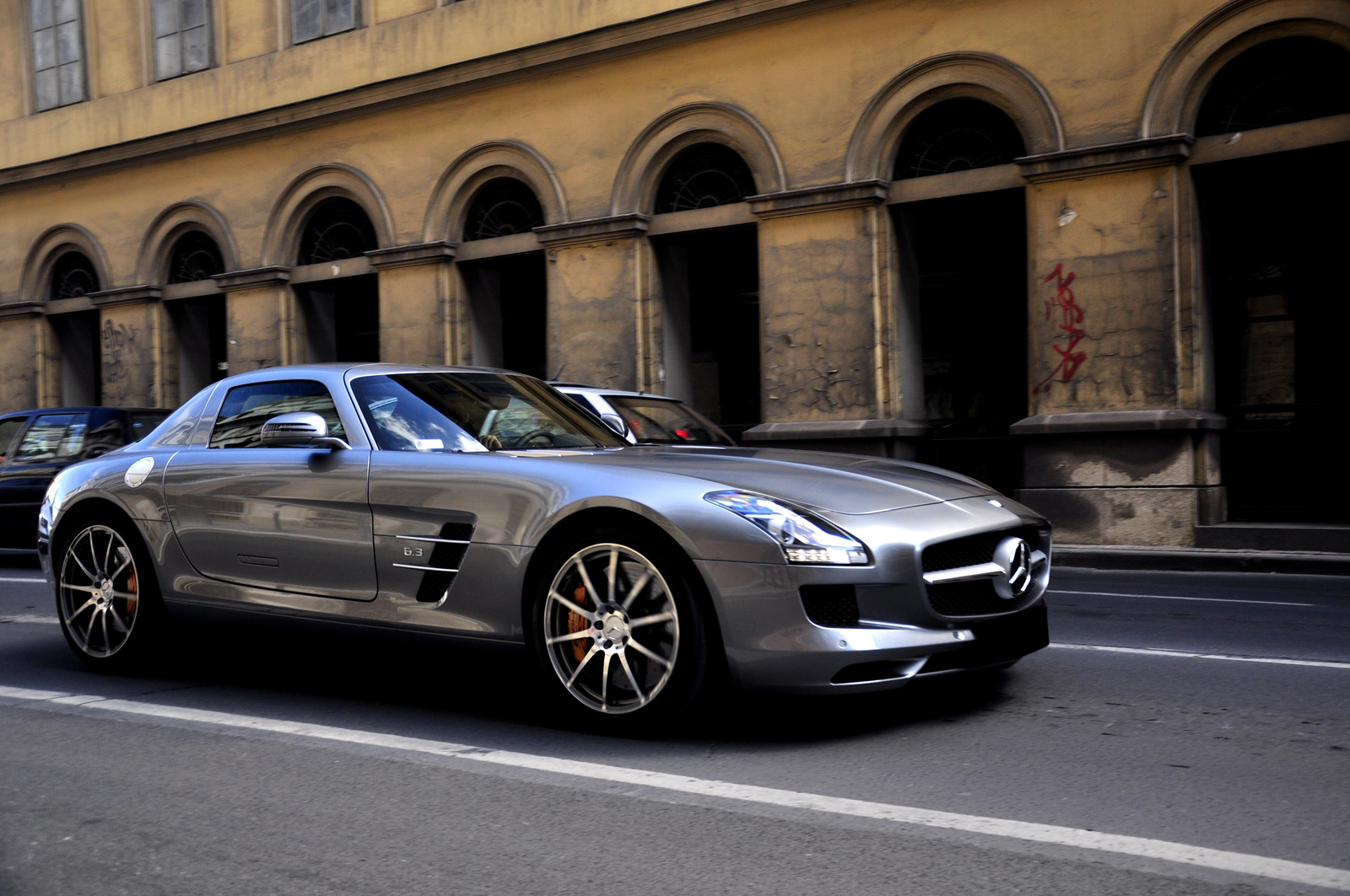 Mercedes Benz SLS AMG