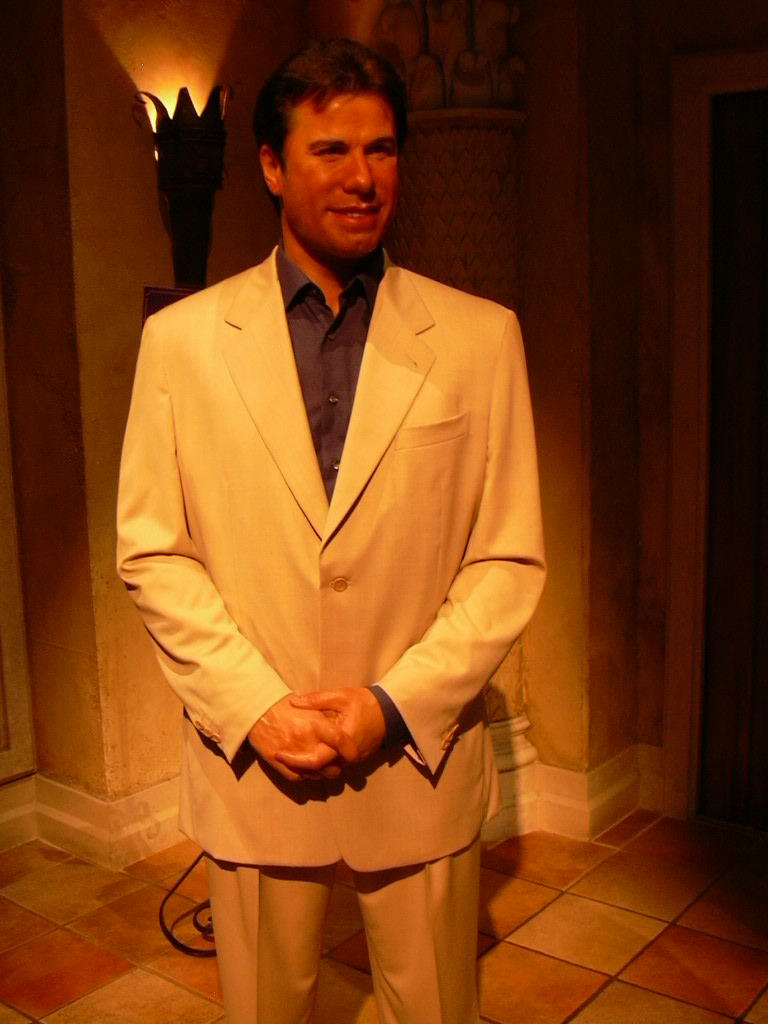 983 John Travolta-Madame Tussauds