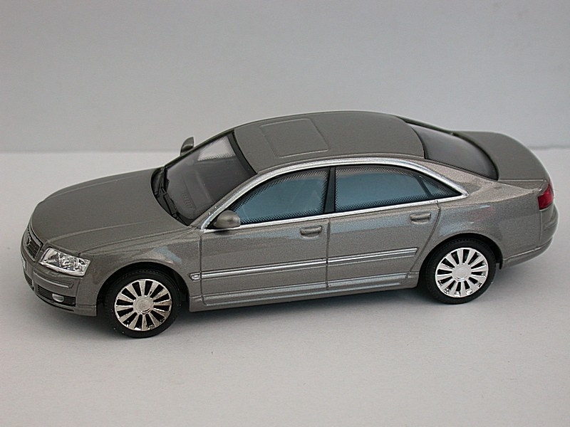 AUDI A8 H.WELL 1 43