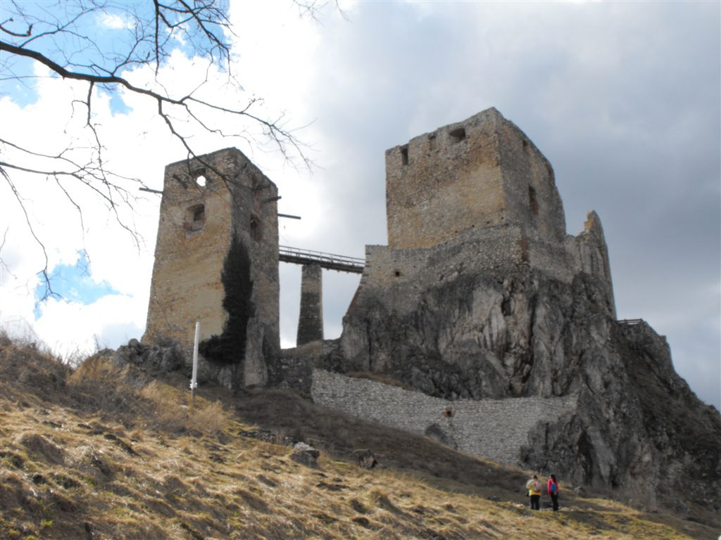 DSCF4547-Csesznek-vár