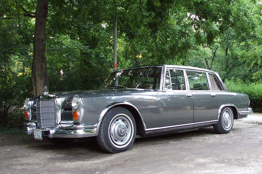 Mercedes-Benz 600 3