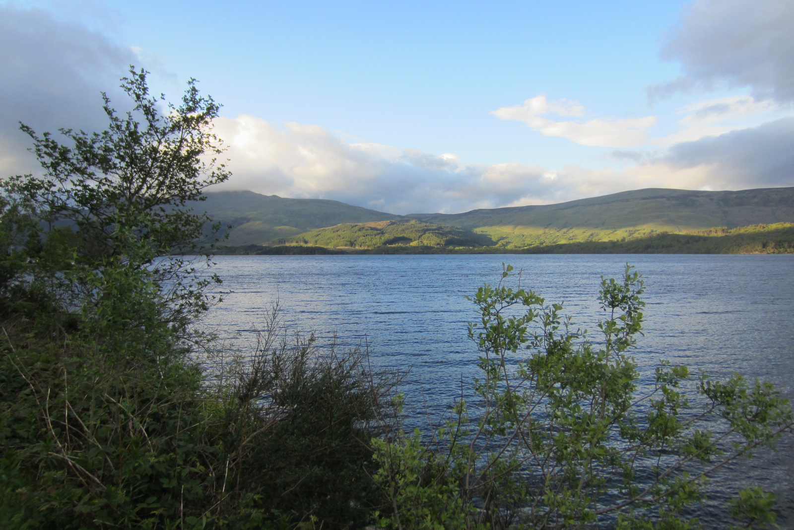 Loch Lomond, mert kb minden út arra vezet