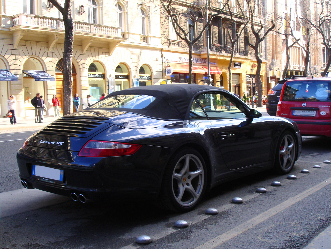 Porsche 911 Carrera 4S Cabriolet 5