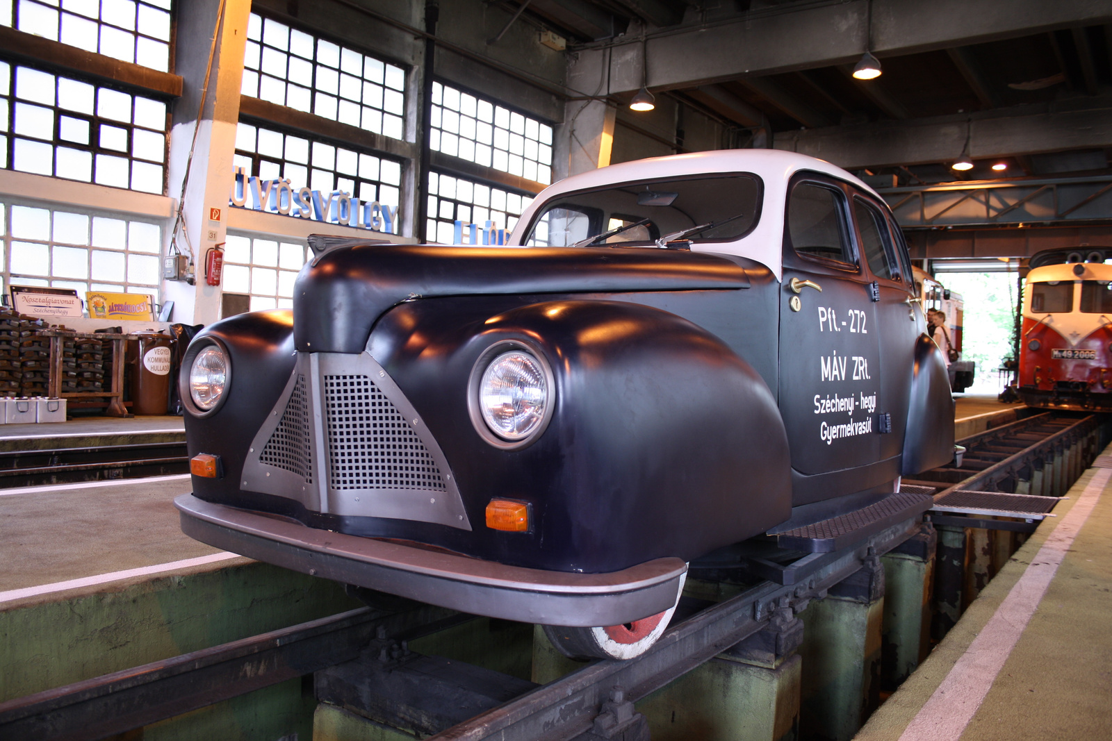Dick Tracy's car (by vlm)