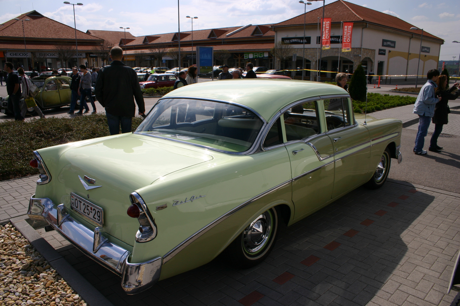 110416OldtimerSokadalom12