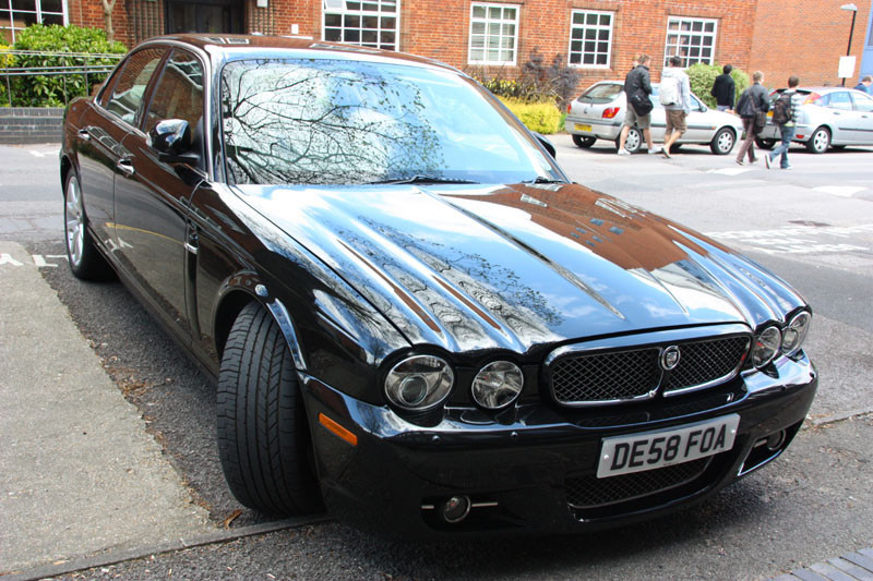 Jaguar XJ