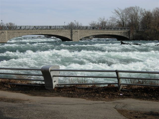 Niagara Falls Buffalo 0405 055