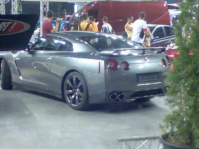 Nissan GT-R