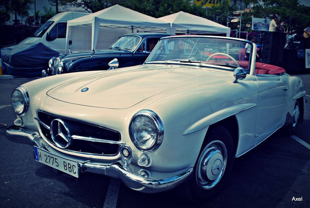 Oldtimer Show Marbella 122.Mercedes 190 SL