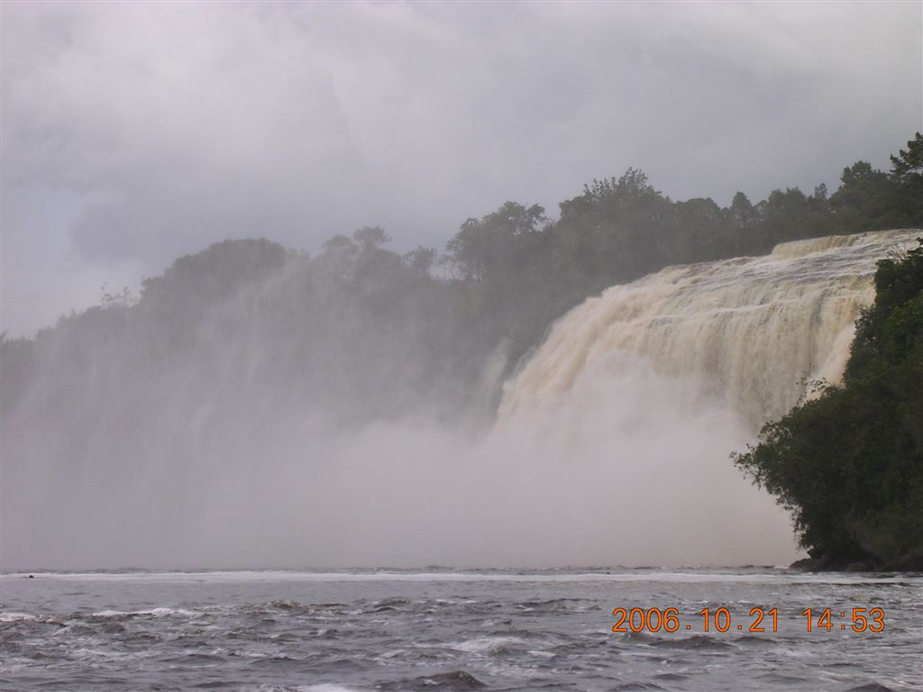 327 Canaima - Salto Wadaima