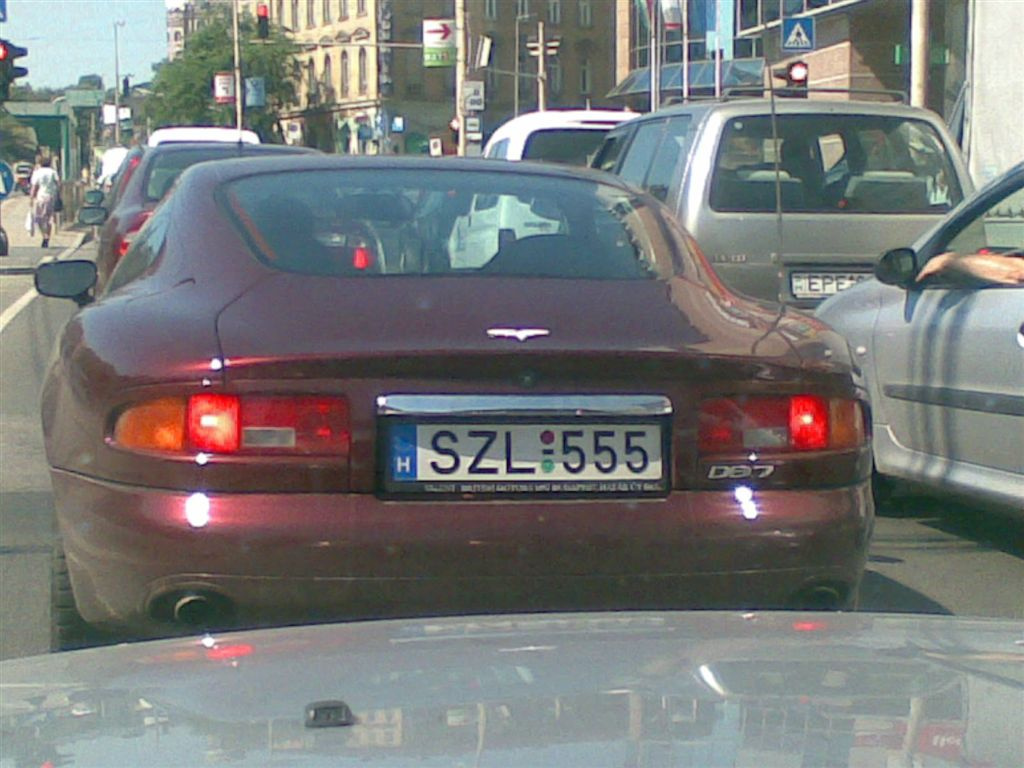 szl555