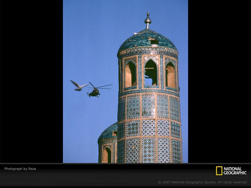 helicopter-minaret-010355-sw (Medium)