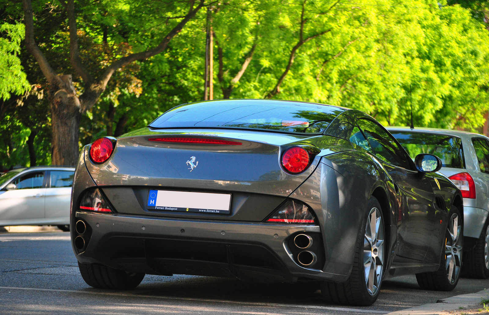 Ferrari California