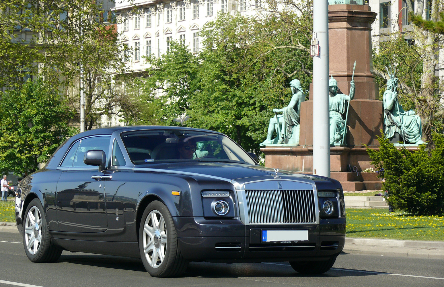 Rolls Royce Phantom Coupe