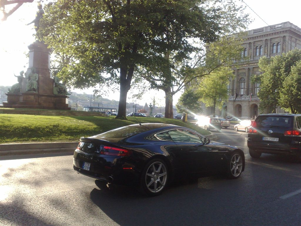 Aston Martin V8 Vantage