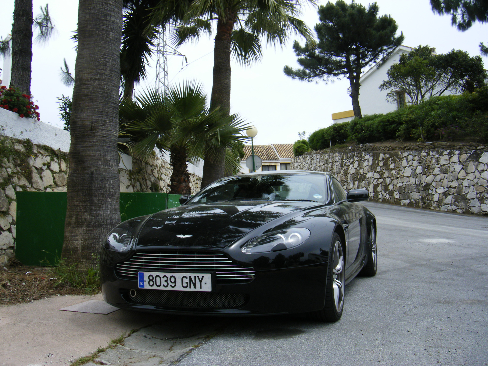 Aston Martin Vantage