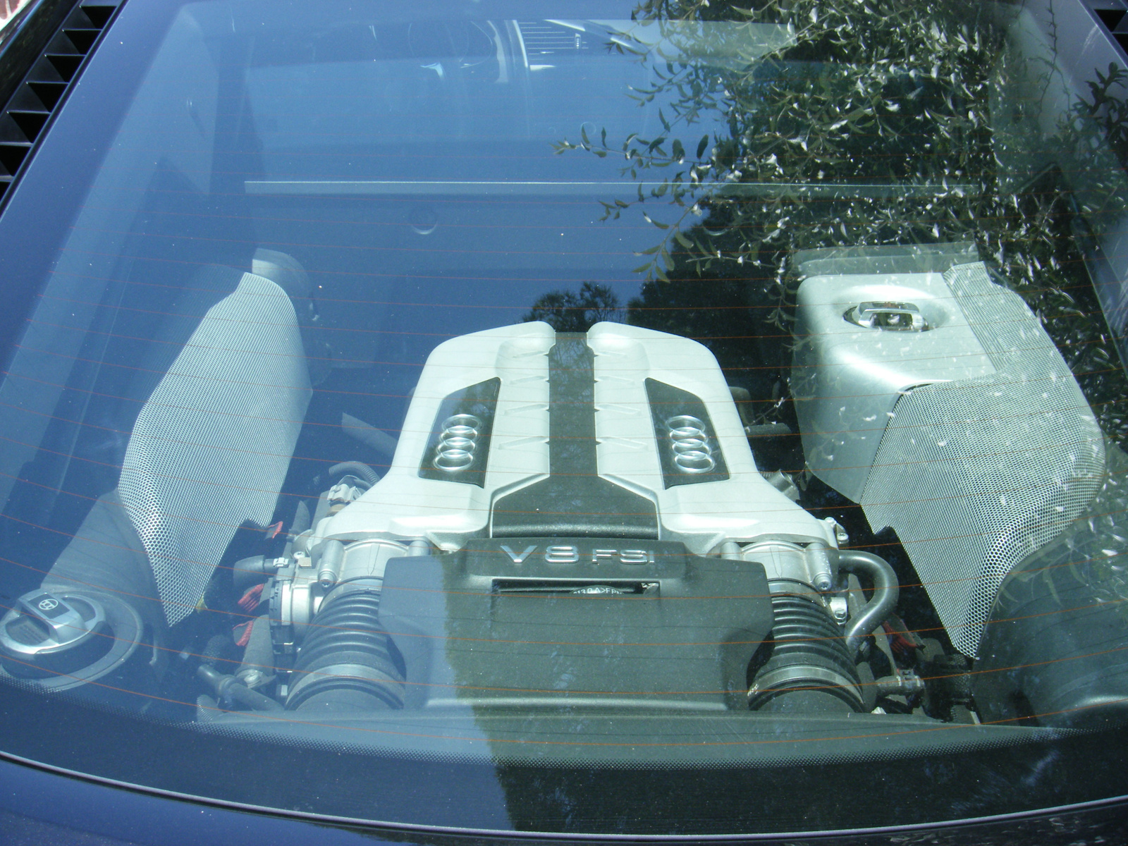 Audi R8 motor