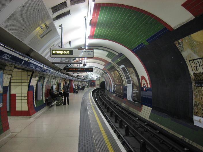 Piccadilly Circus tube station