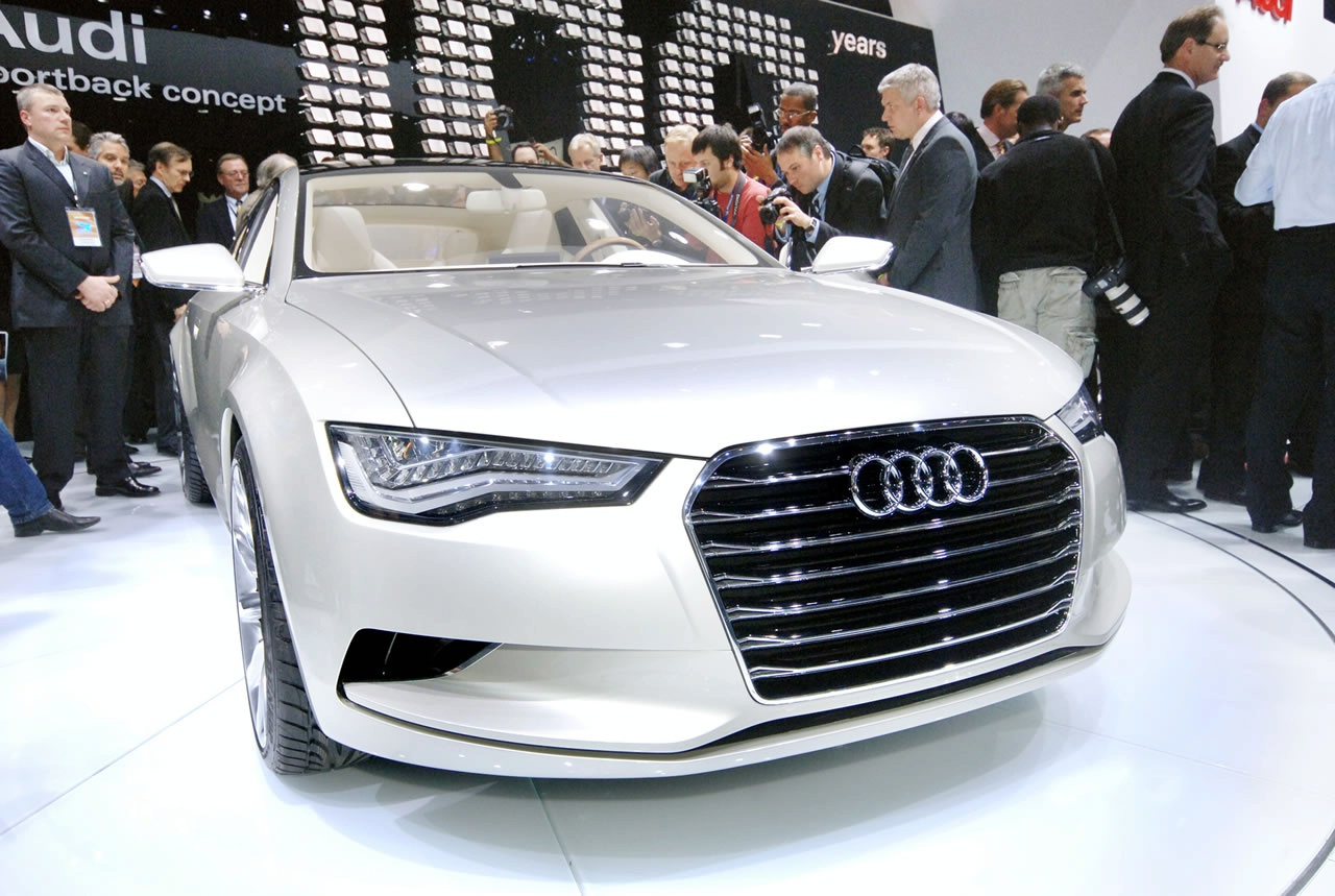 audi-a7-sportback-concept-at-2009-detroit-auto-show 14