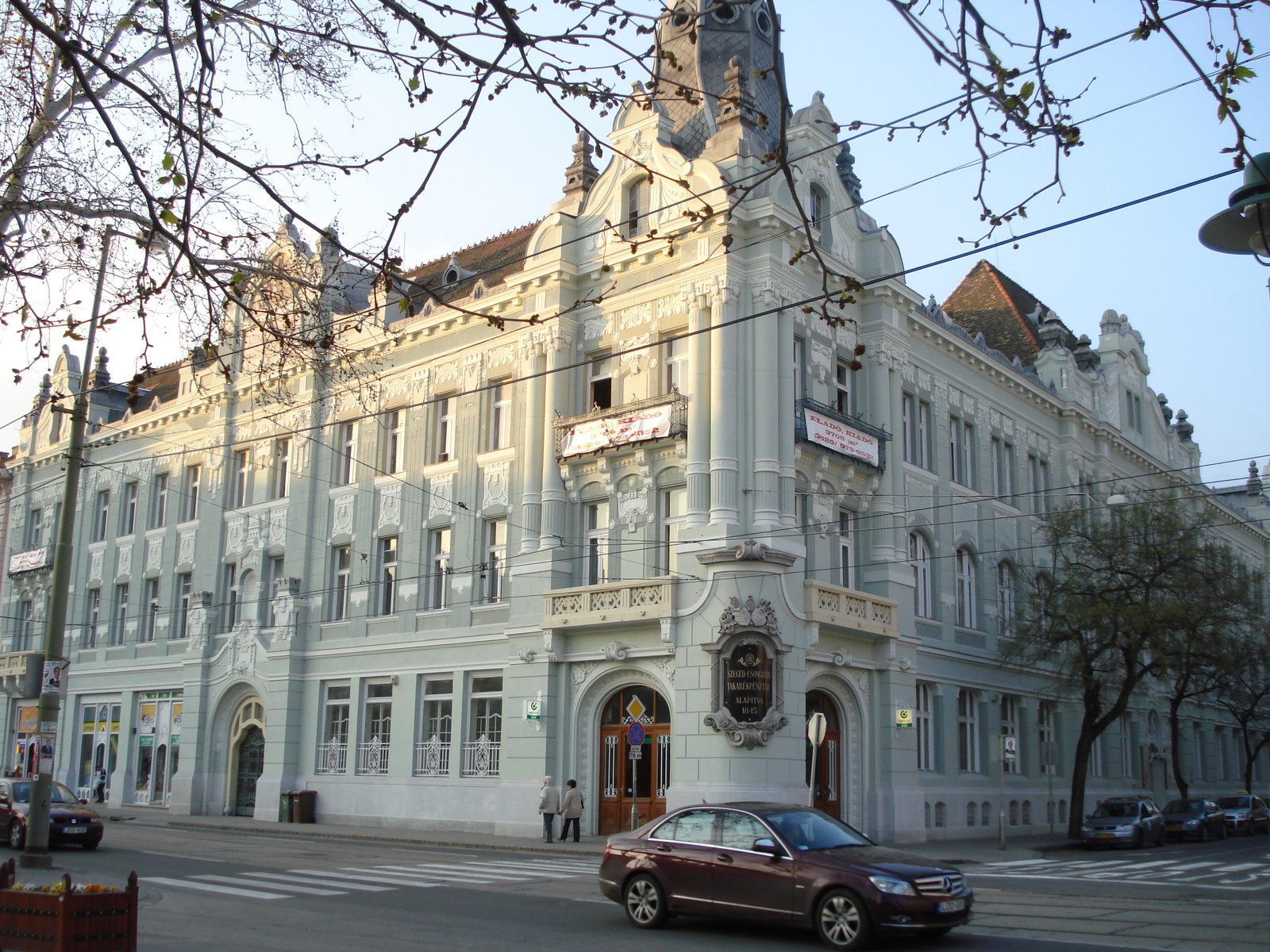 Az OTP ház a Széchenyi téren