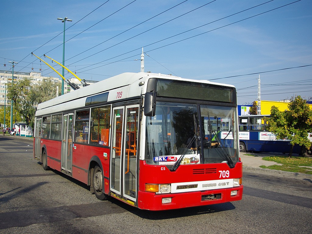 Ikarus 412T az Örs vezér téren 8 2008.10.12