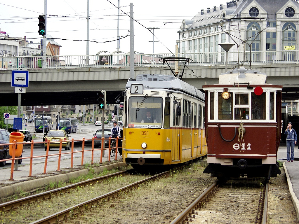 611 és KCSV-7 a Boráros téren 02 2011.04.25