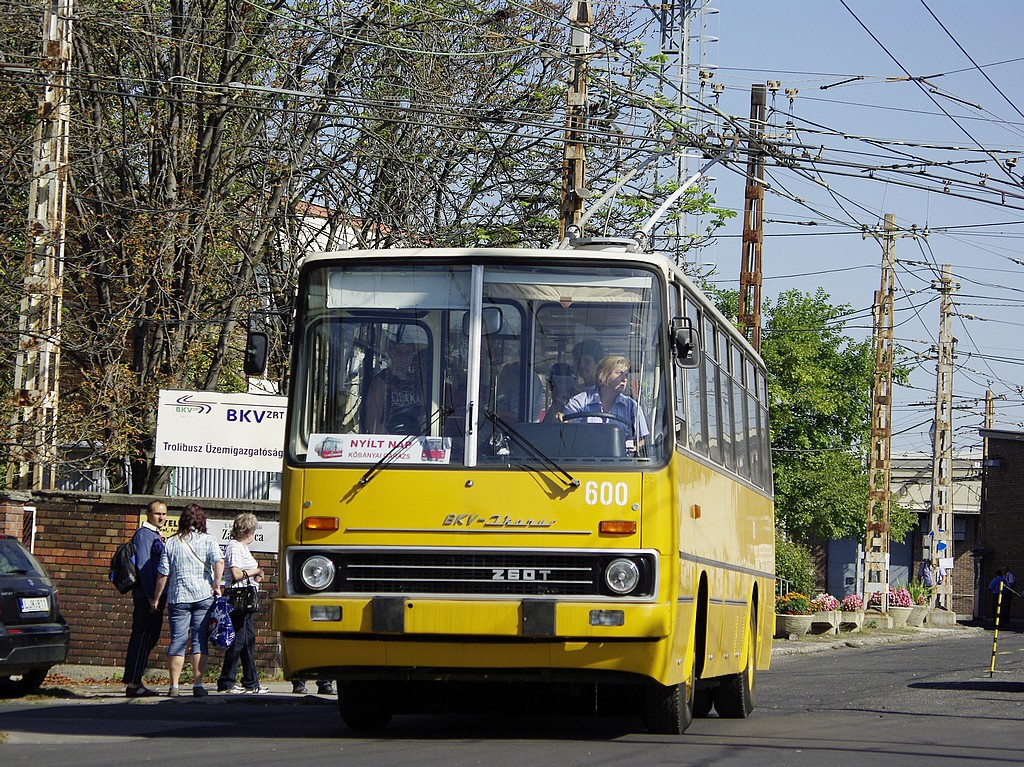 Ikarus 260T a Troligarázsban 34 2009.09.26