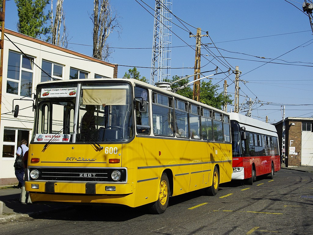 Ikarus 260T a Troligarázsban 39 2009.09.26