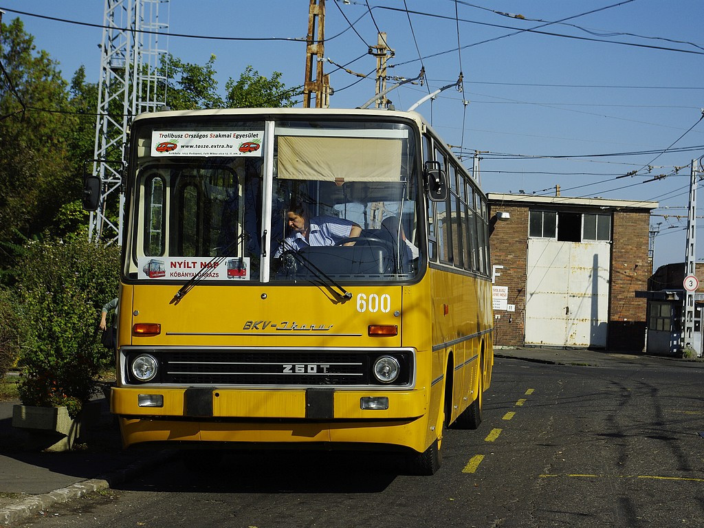 Ikarus 260T a Troligarázsban 43 2009.09.26