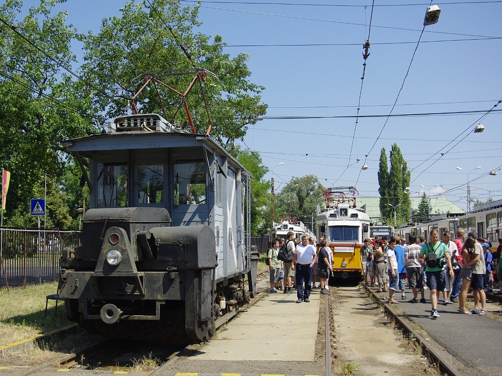 Hómuki Angyalföld kocsiszínben 6 2011.07.17