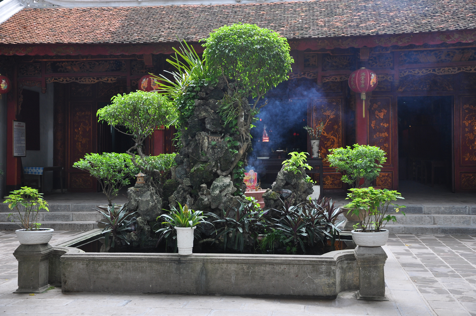 QuanThanh Pagoda 1