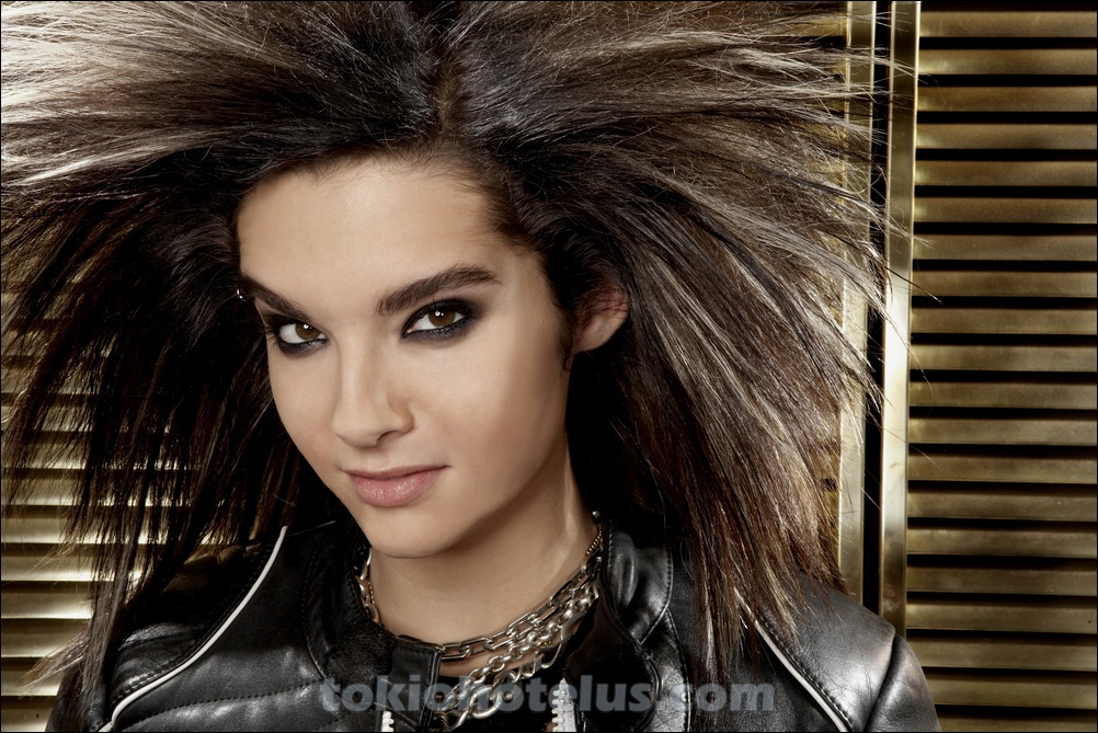 Bill Kaulitz pici mosoly