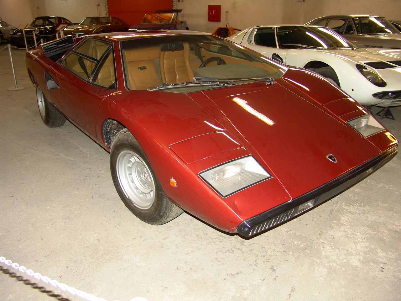 Countach330