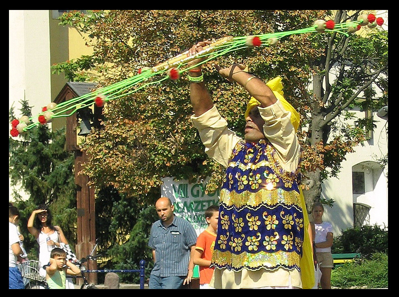 Az indiai együttes műsora - 010