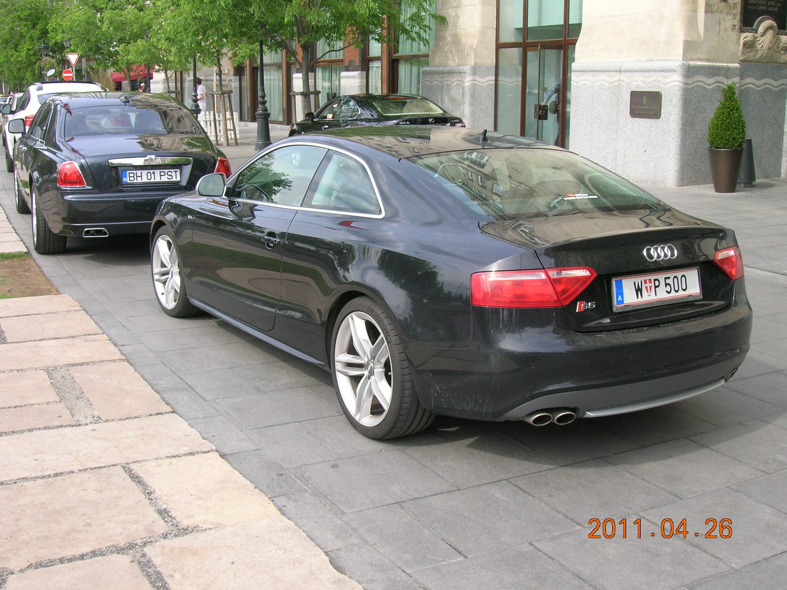 Rolls-Royce Ghost + Audi S5